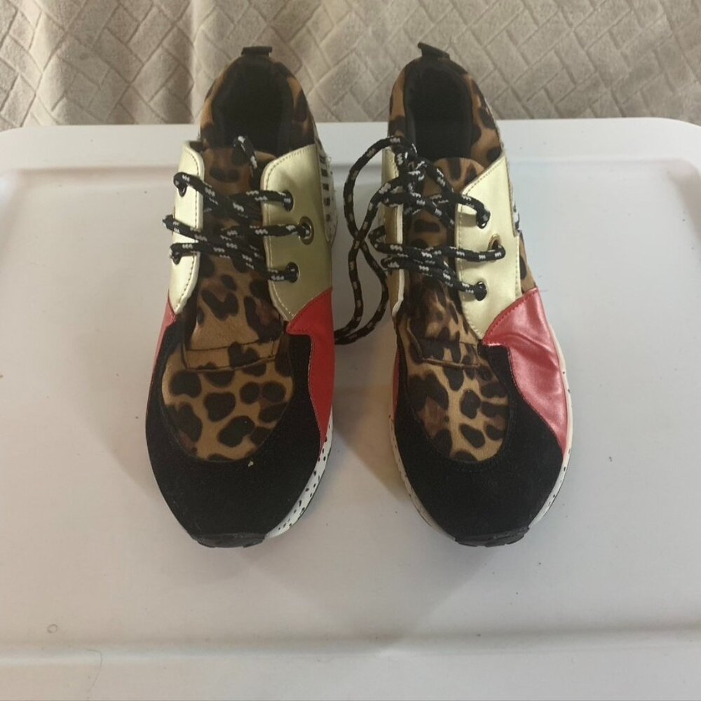 YOKI Shoes Womens 9 Heel Sneakers Colorful Leopard Print Dalmatian Athletic - Picture 2 of 8